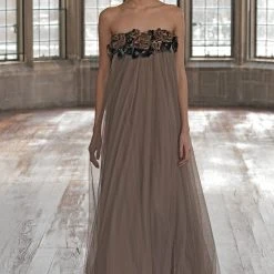 Badgley Mischka Poetic Velvet Flower And Tulle Gown -Badgley Mischka shop EG3619 VOGUE 41229.1660690973