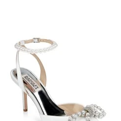 Badgley Mischka Faint Stiletto Heel With Pearl Bow -Badgley Mischka shop FAINT MP6741 WHTSAT 1 76413.1678470614