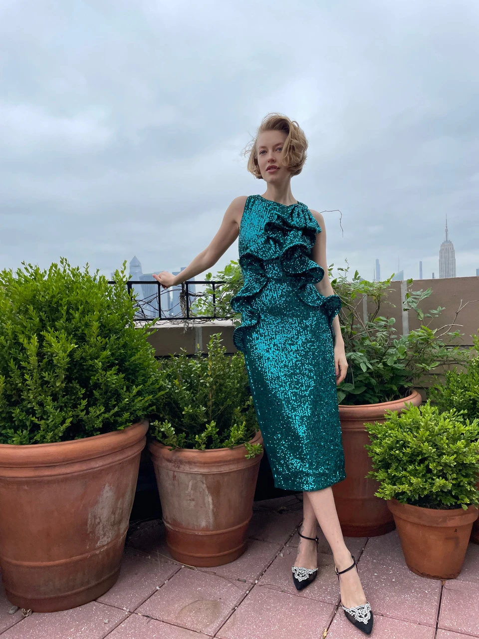 Badgley Mischka Sequin Ruffle Cocktail Dress 6 Badgley Mischka Sequin Ruffle Cocktail Dress - Image 4