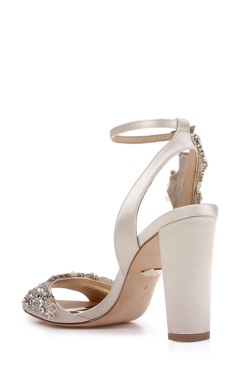 Badgley Mischka Libby Crystal Embellished Evening Shoe 5 Badgley Mischka Libby Crystal Embellished Evening Shoe - Image 3